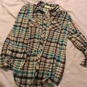 Plaid button up quarter sleeve